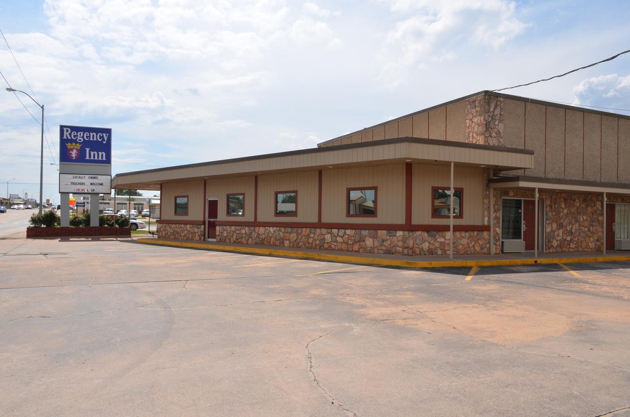 Regency Inn Chickasha Exterior foto